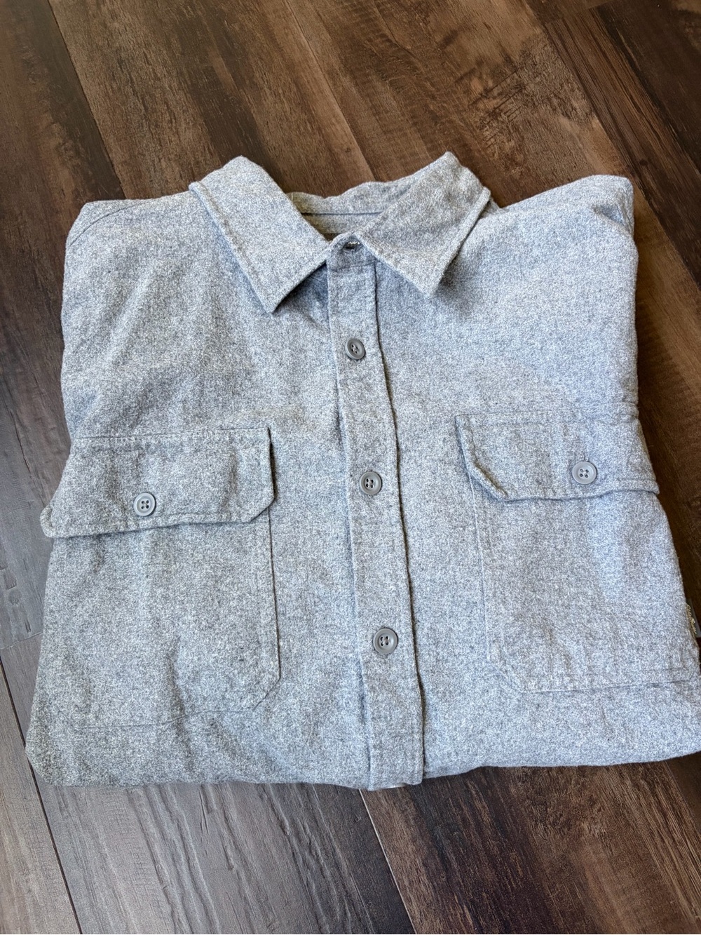 Eddie Bauer Light Gray Button-Front flannel shirt. Size XXL. 100% cotton